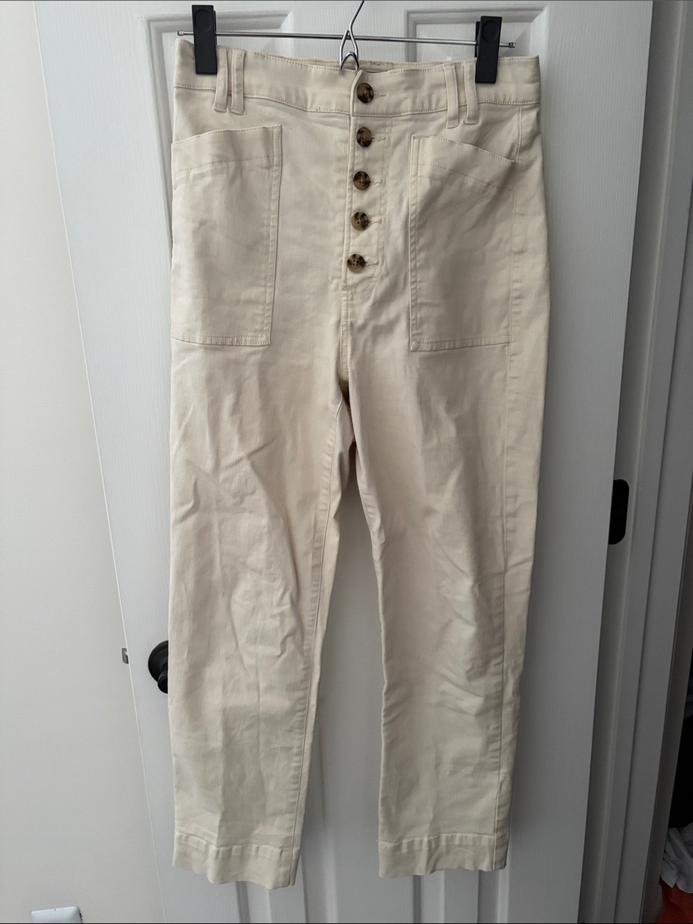 Express Cream High-Rise Button Front Capris